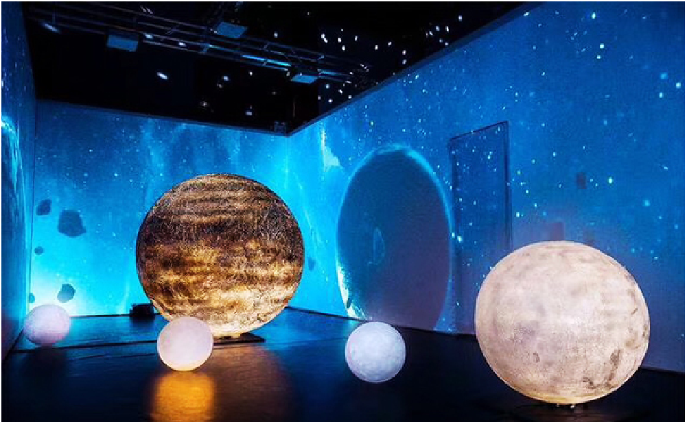 The museum imitates the stars with a spherical LED screen