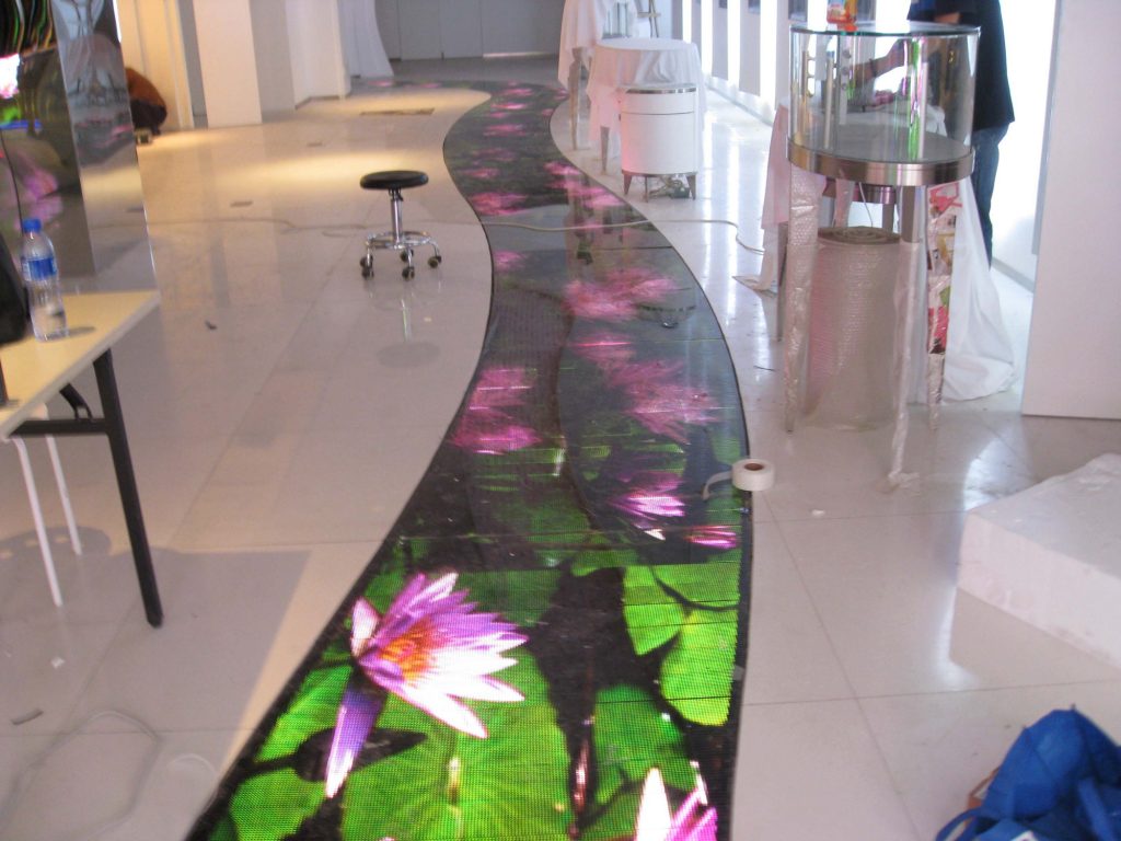 led floor tile screen