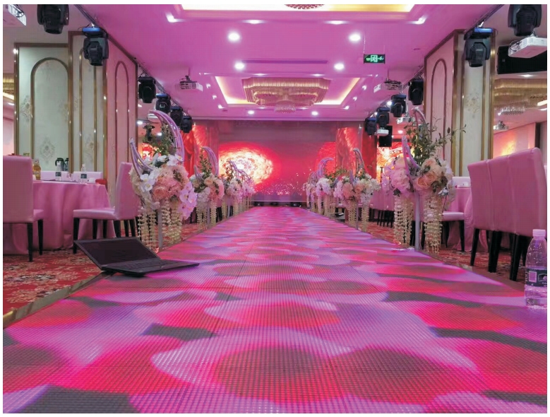Use the floor tile of the LED screen at the scene of the wedding