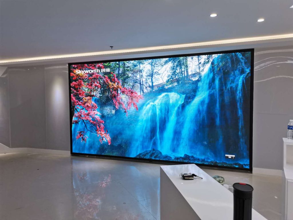 Indoor high-definition LED display