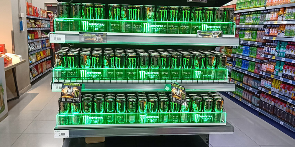 The use of LED display shelves in supermarkets is more likely to attract customers' attention