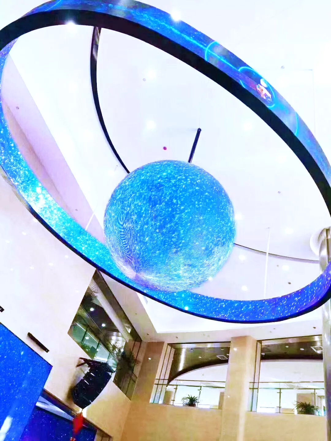 Flexible LED display and spherical LED display mounted on the ceiling