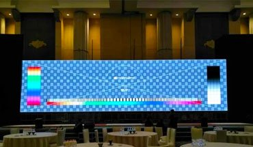Hotel is testing rental LED wall display effect