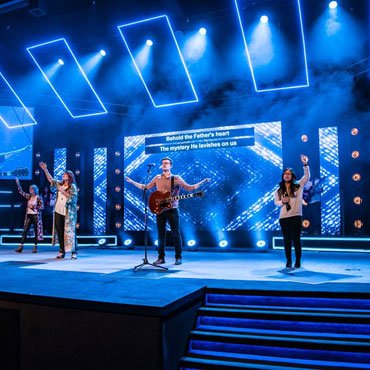 The stage backdrop display