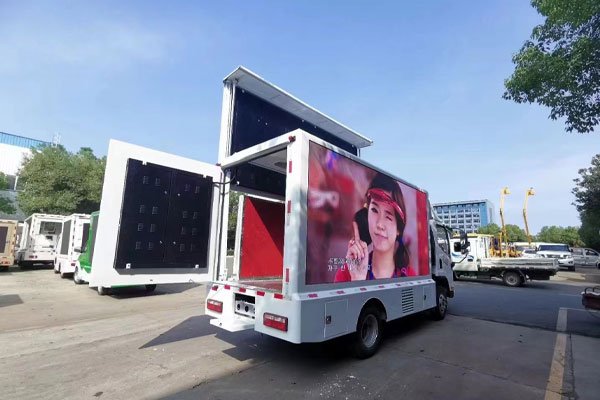 On the road driving truck LED display test to play advertising