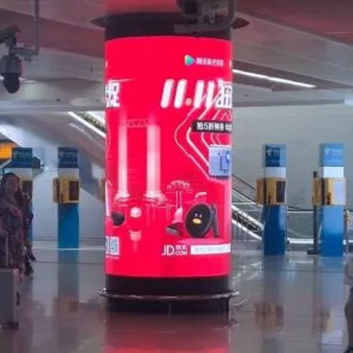 Subway stations use flexible LED panel displays for advertising