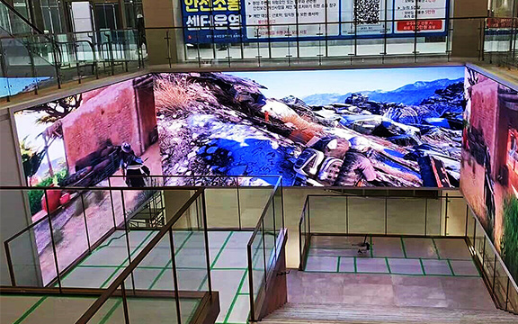 4k Led Screen In Mall