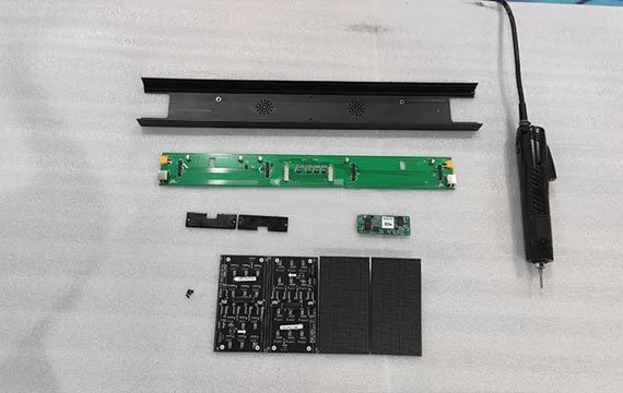 Accesorios para pantallas LED para estanterías digitales