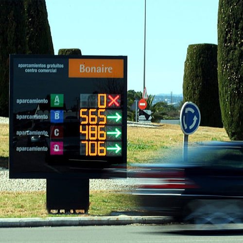 Digital Change Display For Parking Lot