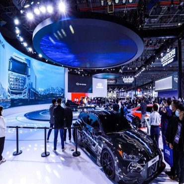 Pantalla LED para ferias comerciales en interiores