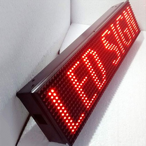 Einzelne rote LED-Laufanzeigetafeln