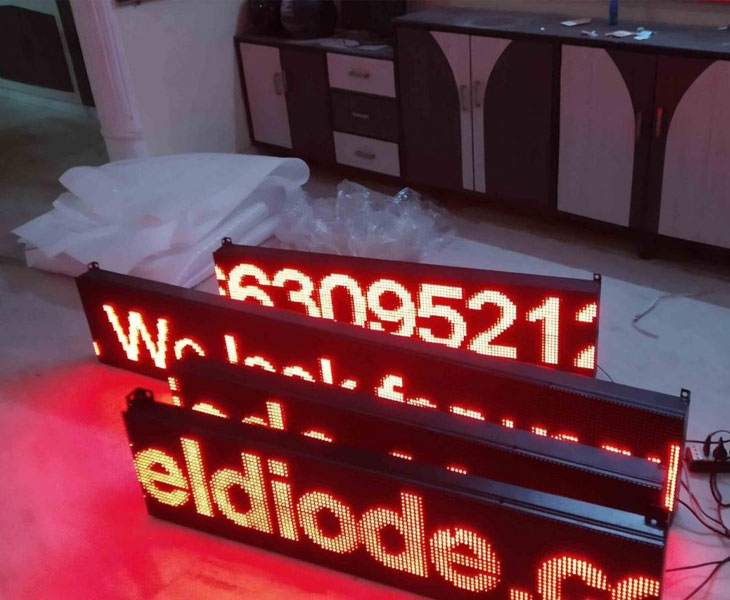 Die LED-Anzeigetafel ist leichtgewichtig
