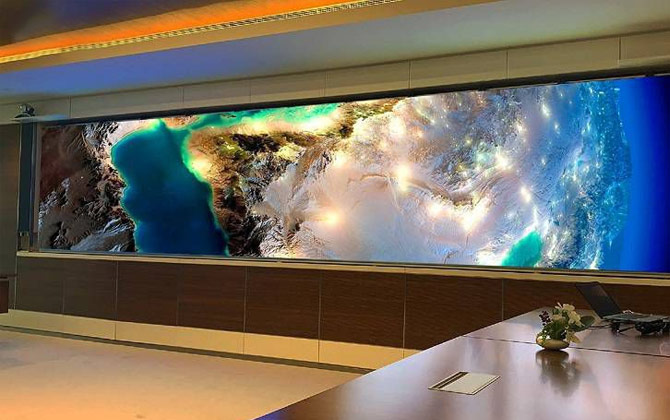 Vantaggio aziendale del videowall LED a passo fine