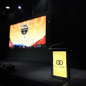 Le Gold Forum de Colorado Springs utilise un podium à LED