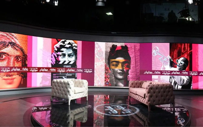 Écran d'affichage LED couleur d'intérieur portrait