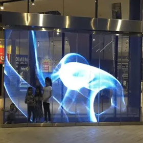 Pantallas LED transparentes curvas para salas de exposiciones