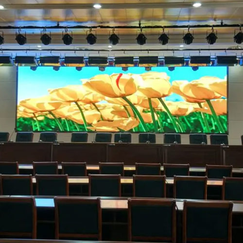 Exposição de casos de salas de reunião com tela LED educacional