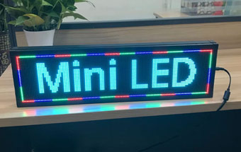 Placa de visualización LED en funcionamiento