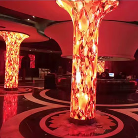Display LED Wisdom Tree nel casinò
