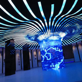 Display LED Wisdom Tree nella hall aziendale