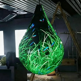 Display LED a forma di goccia d'acqua per aree panoramiche e resort