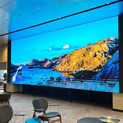 Pantalla LED para recepción corporativa